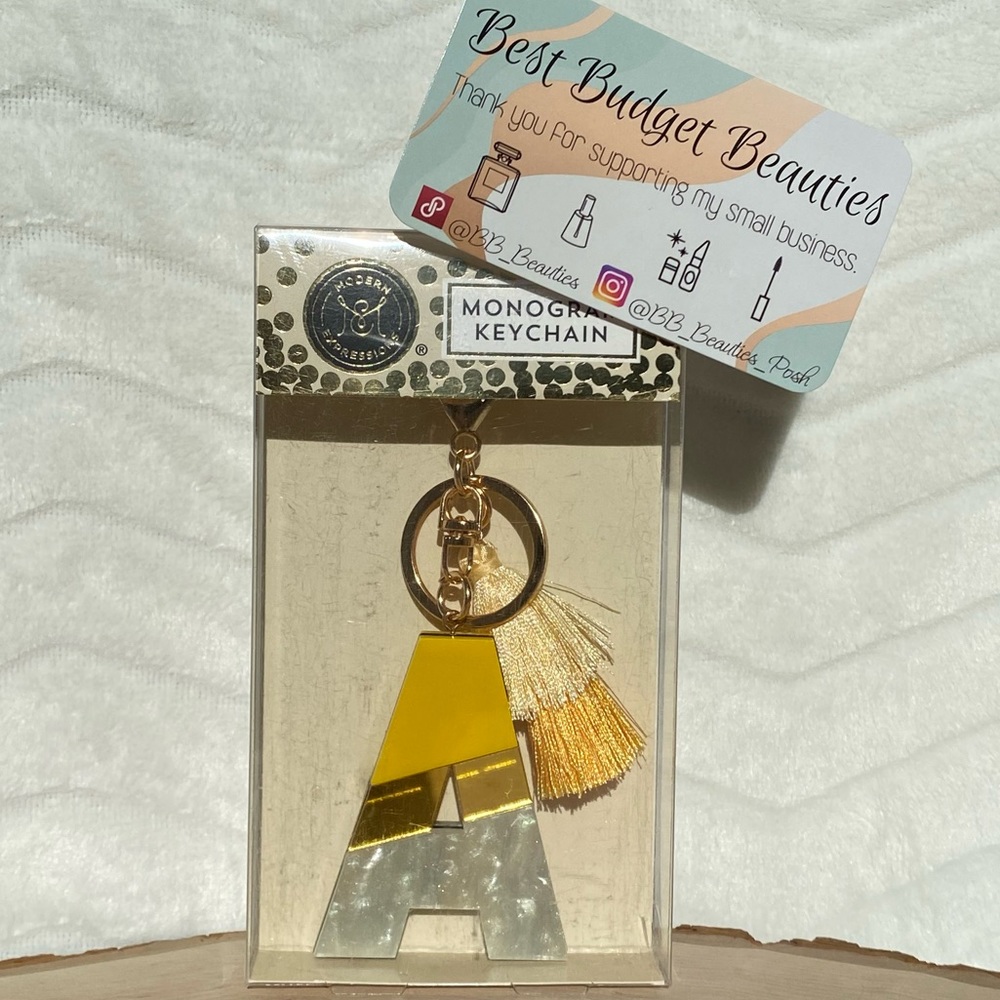 🔥5/$25🔥”A” Monogram & Tassle Keychain by Modern Expressions